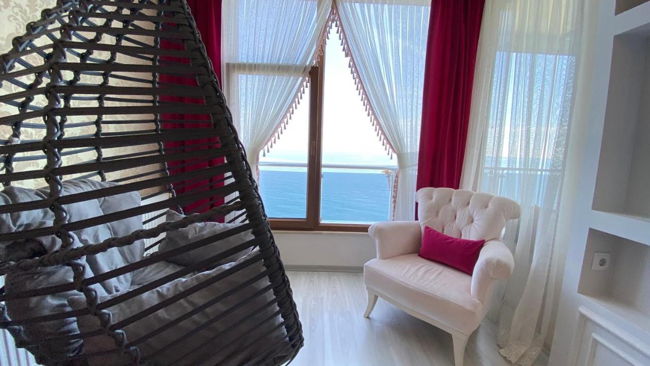 My White House Apartment Трабзон Екстериор снимка