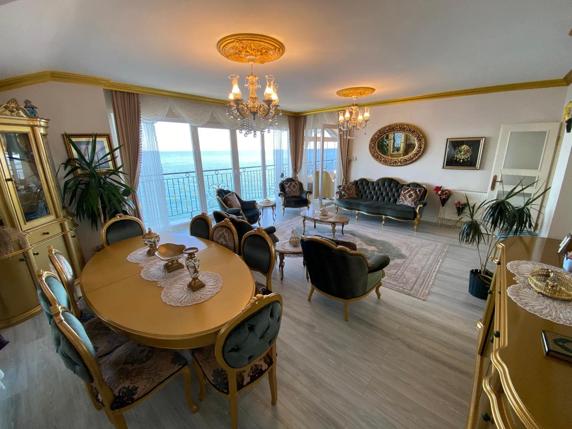 My White House Apartment Трабзон Екстериор снимка